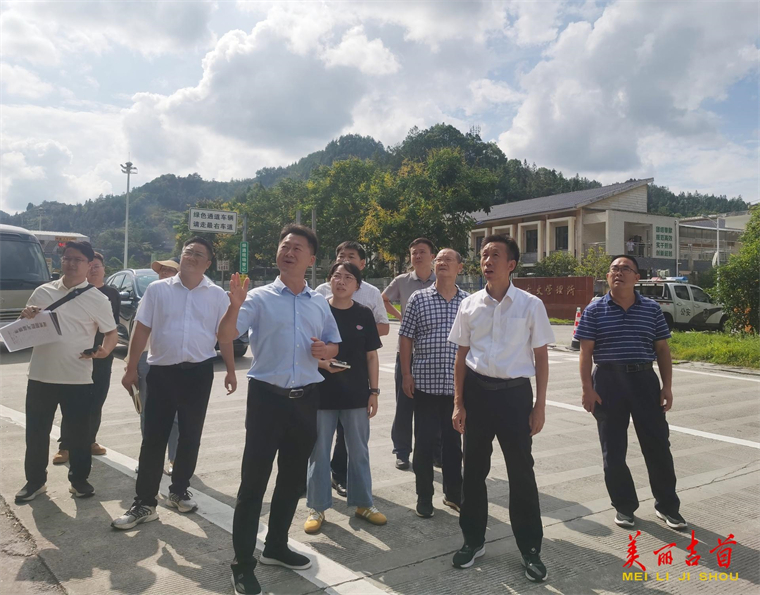 周立志调研督导全国“四好农村路”高质量发展现场会筹备工作